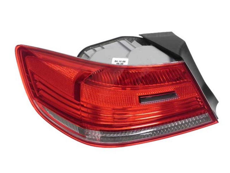 BMW E92 3-Series Tail Light Fender Mounted OEM 63217174403 or 63217174404